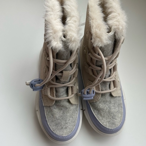 Sorel Kids Explorer Cream and Lavender Winter Boots - Picture 6 of 7